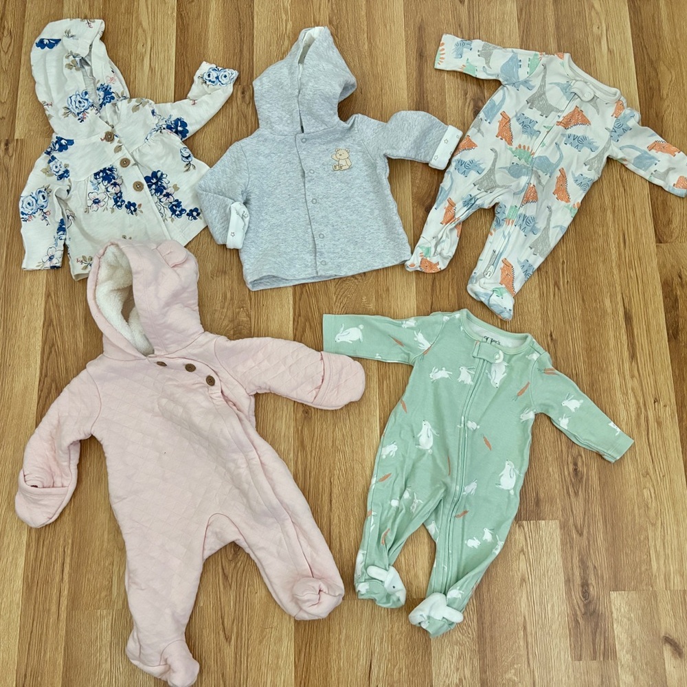 Carter’s clothing
